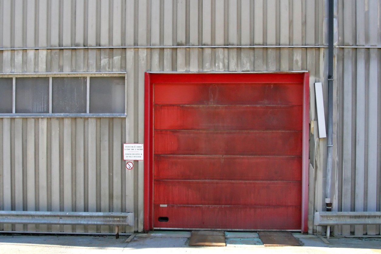 Rusty Metal Door Painting in the Fremont, Union City, Milpitas, Sunol, Newark, San Jose, Sunnyvale, Santa Clara, and Mountain View areas