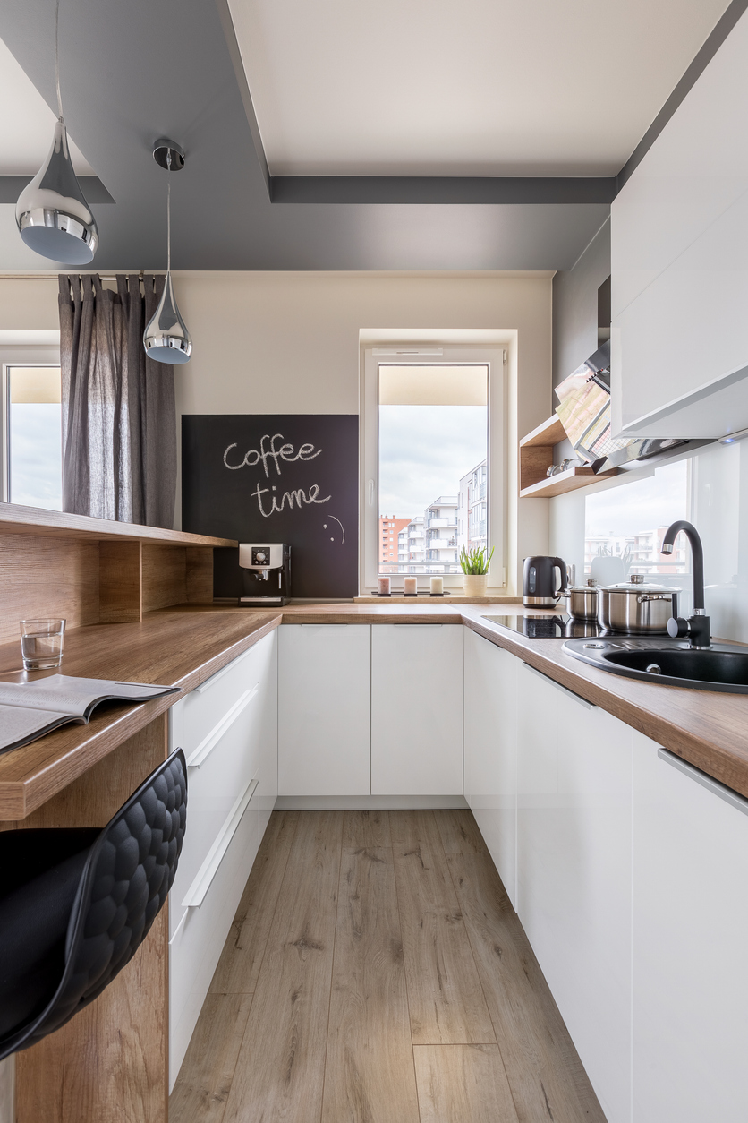 Modern kitchen in a Sunol, CA are apartment